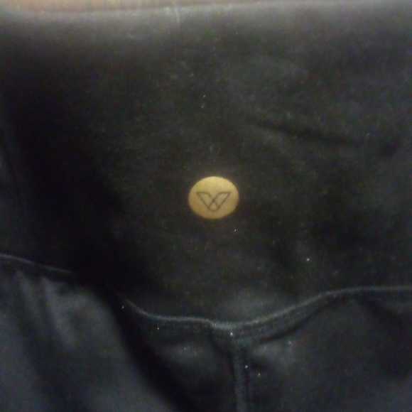 Livi Active For Lane Bryant Perforated Crop leggings - Picture 7 of 8